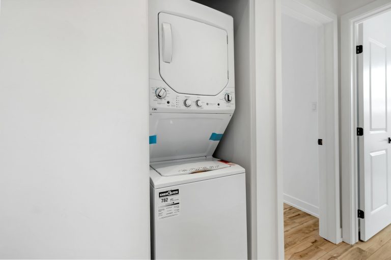 GE GFD65GSSVWW Dryer — specifications and repair