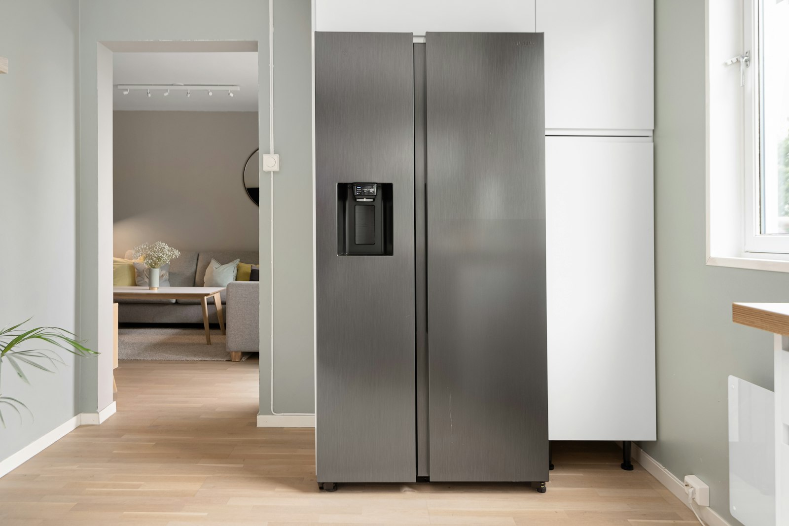 GE Refrigerator
