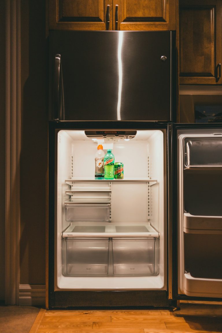 GE GTS18HYNRFS Refrigerator — specifications and repair