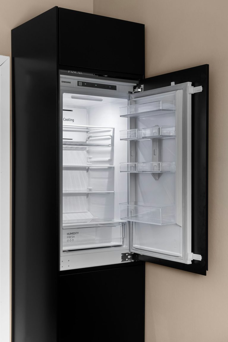 GE GTS18GSNRSS Refrigerator — specifications and repair